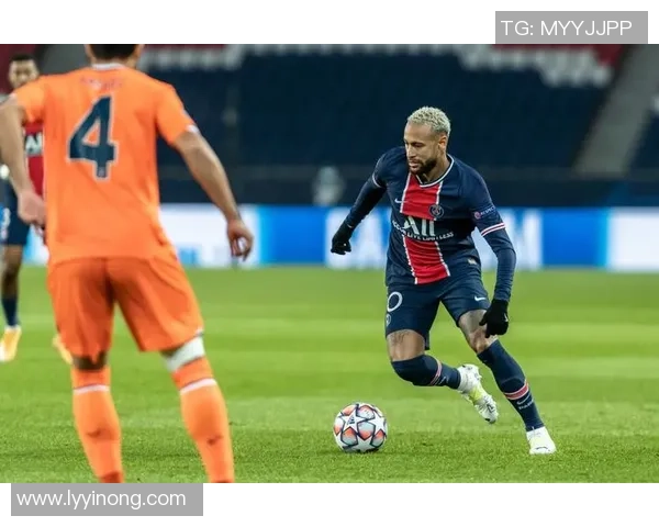 巴黎圣日耳曼与伊斯坦布尔比赛中的种族歧视事件引发的反思与讨论