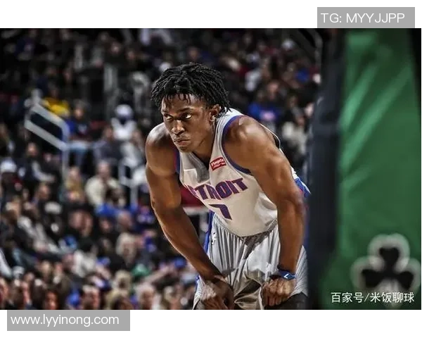 开拓者与76人首节精彩回放全景解析与赛况分析