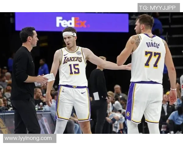 湖人对决开拓者G3精彩下半场回顾与分析全场亮点尽在其中